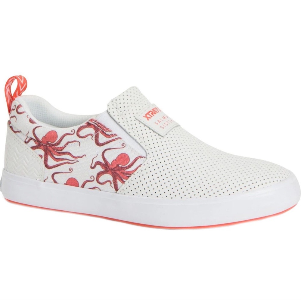 XTRATUF Salmon Sisters Sharkbyte Leather Slip-On Shoes XSW-101 Octopus Size‎ 6.5